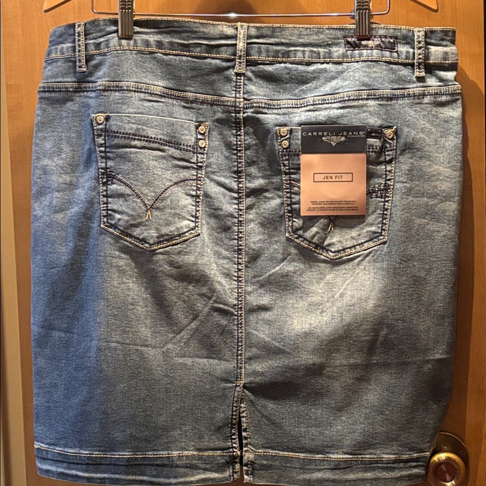 Very Stretchy Denim Midi skirt - Picture 5 of 5